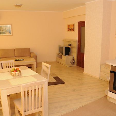 סאני ביץ' Yassen Holiday Village מראה חיצוני תמונה