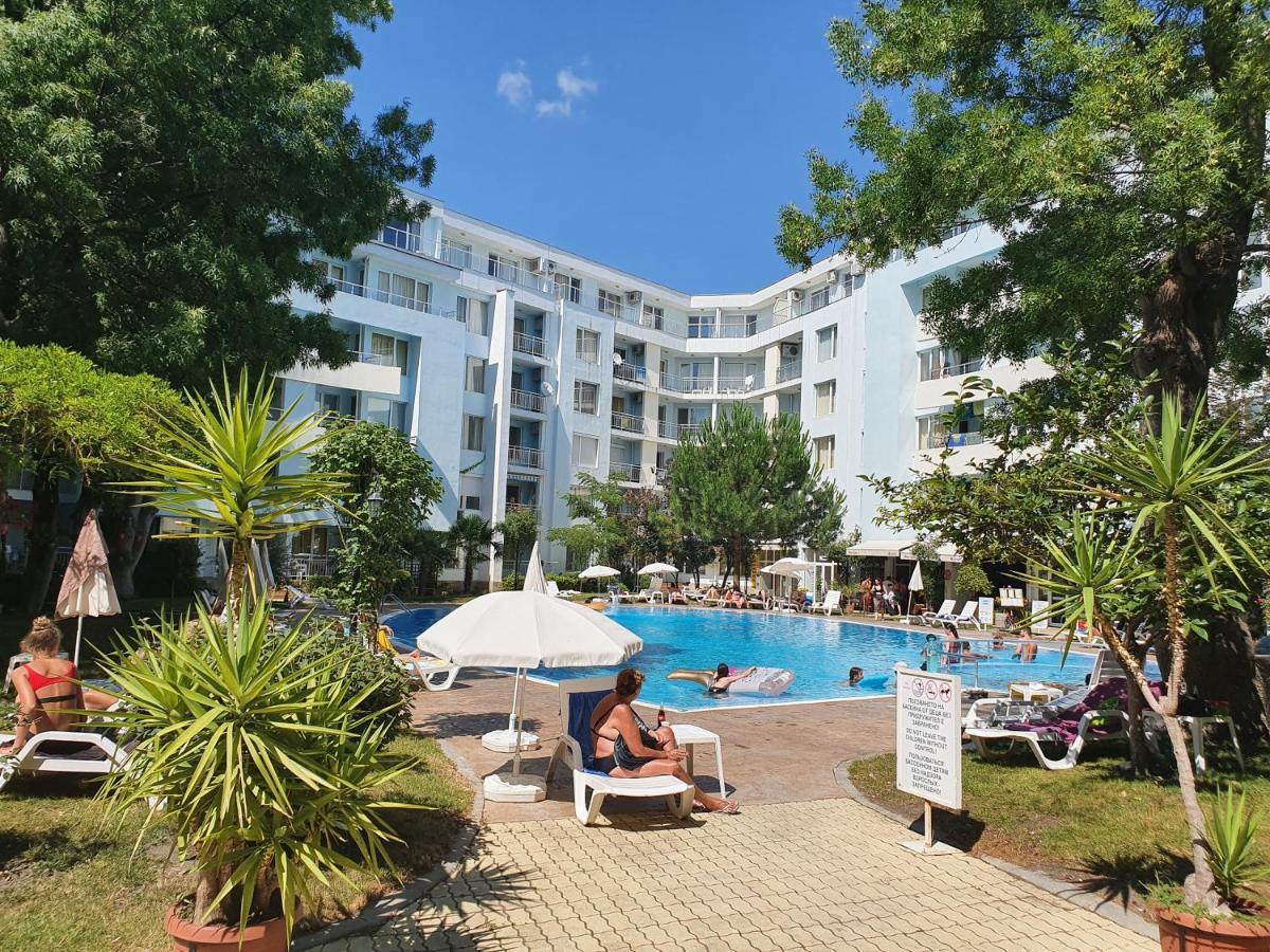 סאני ביץ' Yassen Holiday Village מראה חיצוני תמונה