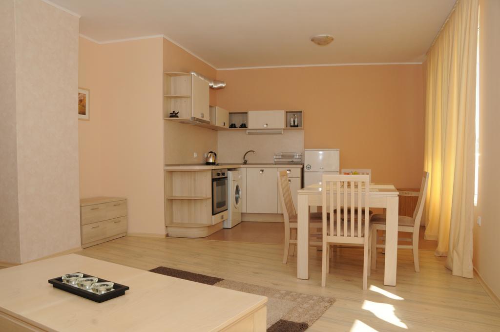 סאני ביץ' Yassen Holiday Village מראה חיצוני תמונה