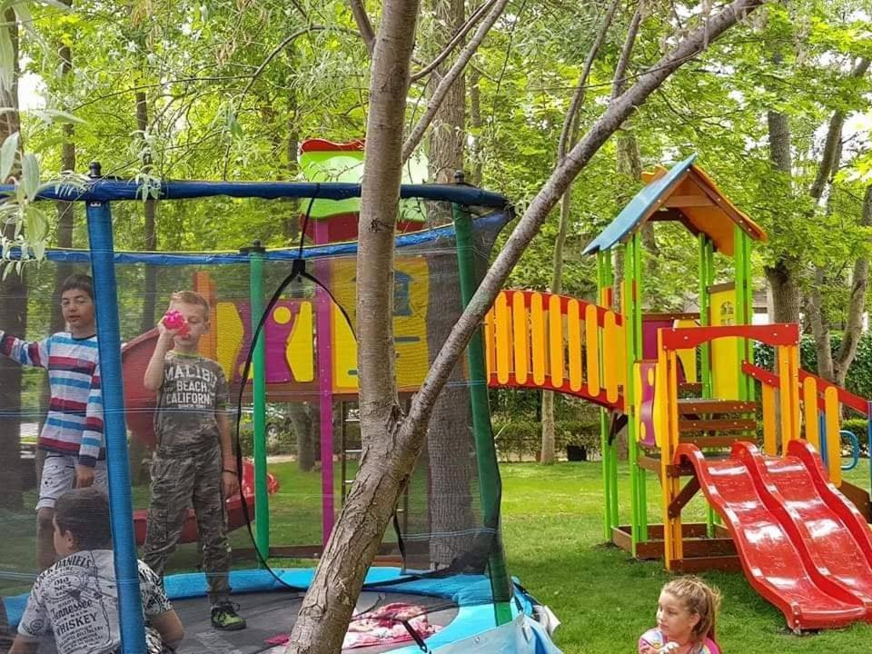 סאני ביץ' Yassen Holiday Village מראה חיצוני תמונה