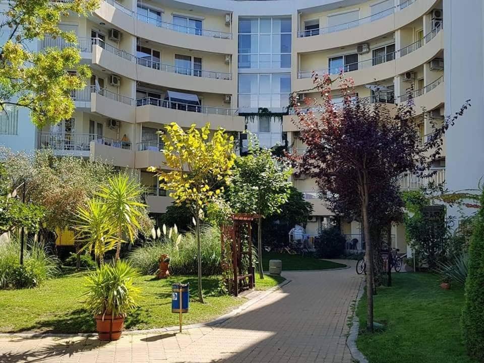 סאני ביץ' Yassen Holiday Village מראה חיצוני תמונה